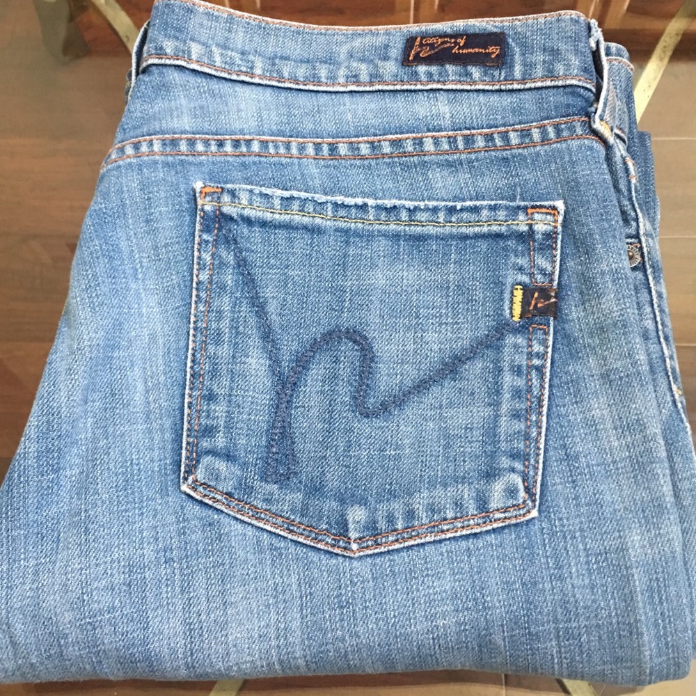 CITIZENS OF HUMANITY low waist bootcut (size 10)